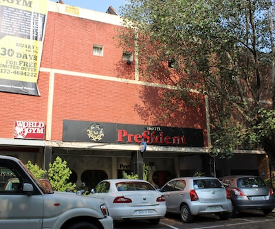 Hotel President